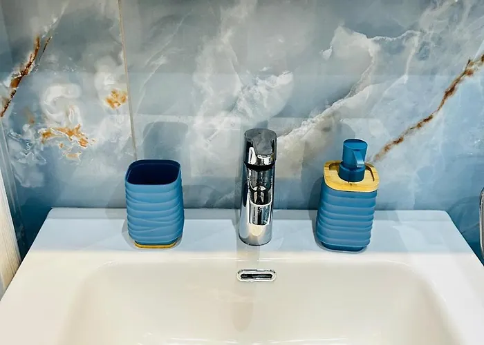 Comfort - Vicino Centro E Metro 홈스테이